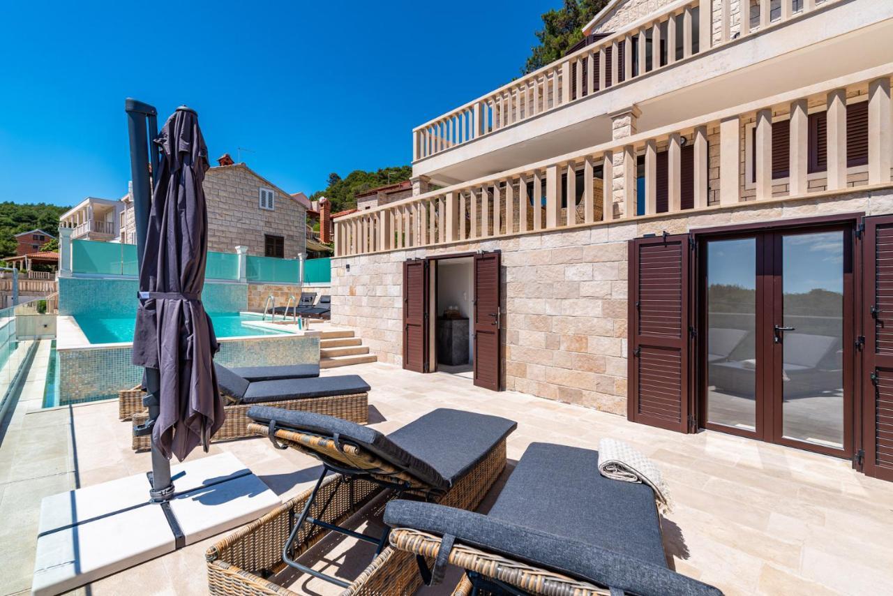 Villa Kadena - Luxury Seaside Villa With Private Heated Pool Selca  المظهر الخارجي الصورة