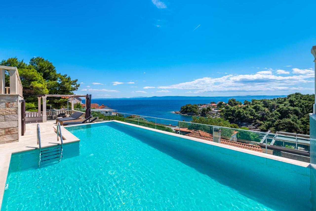 Villa Kadena - Luxury Seaside Villa With Private Heated Pool Selca  المظهر الخارجي الصورة