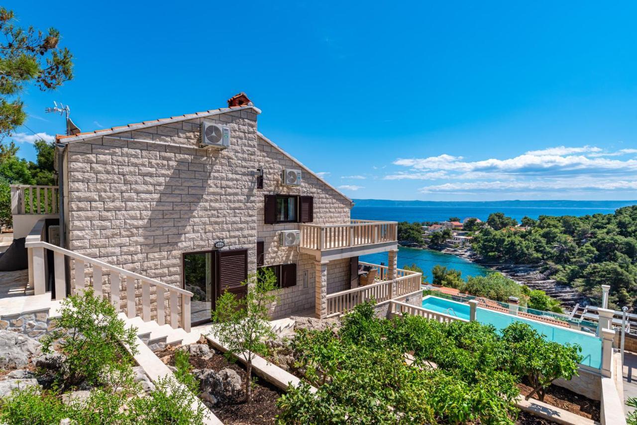 Villa Kadena - Luxury Seaside Villa With Private Heated Pool Selca  المظهر الخارجي الصورة