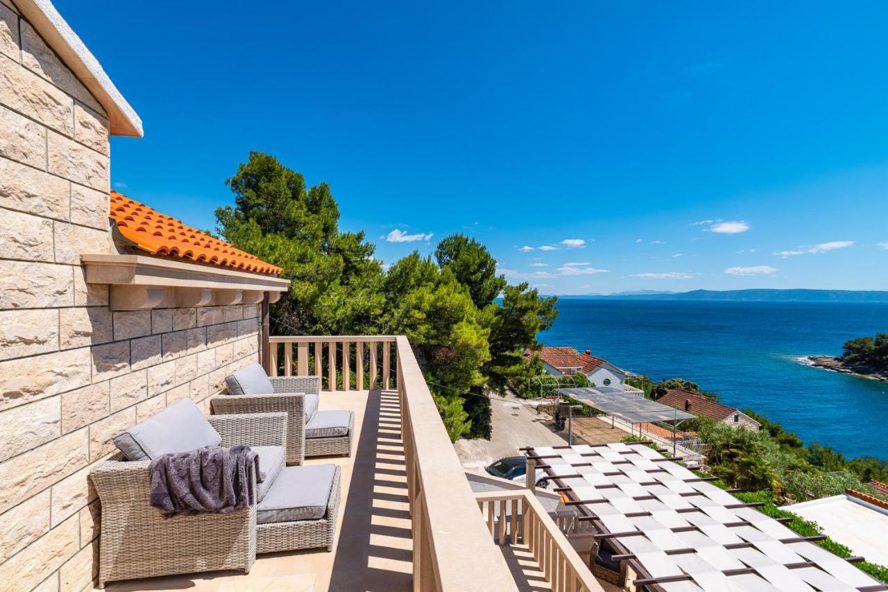 Villa Kadena - Luxury Seaside Villa With Private Heated Pool Selca  المظهر الخارجي الصورة