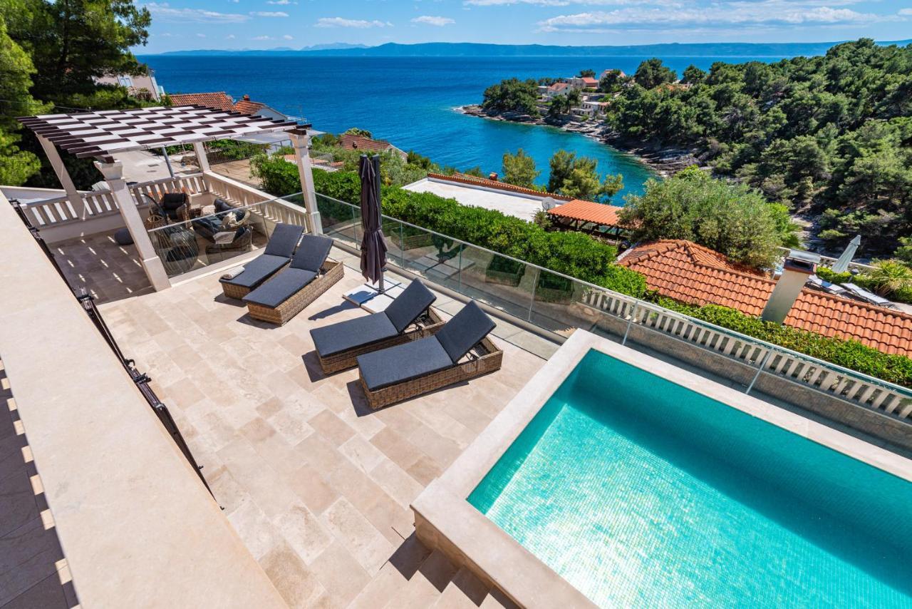 Villa Kadena - Luxury Seaside Villa With Private Heated Pool Selca  المظهر الخارجي الصورة