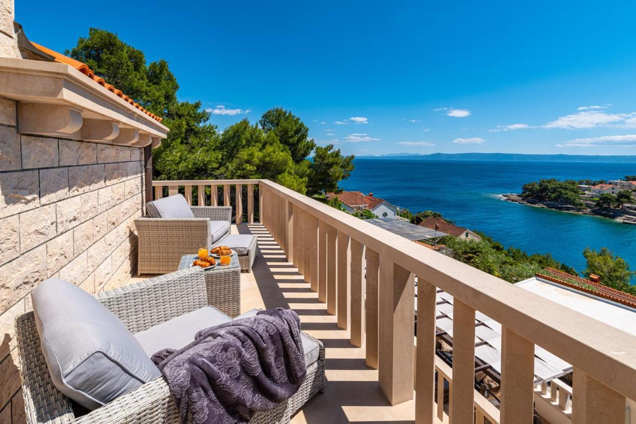 Villa Kadena - Luxury Seaside Villa With Private Heated Pool Selca  المظهر الخارجي الصورة
